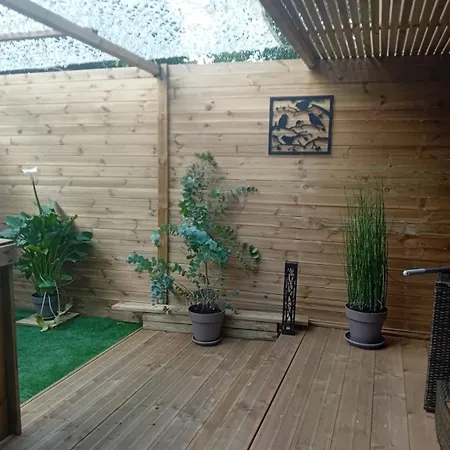 Chez Flo&fred Гостевой дом 3*